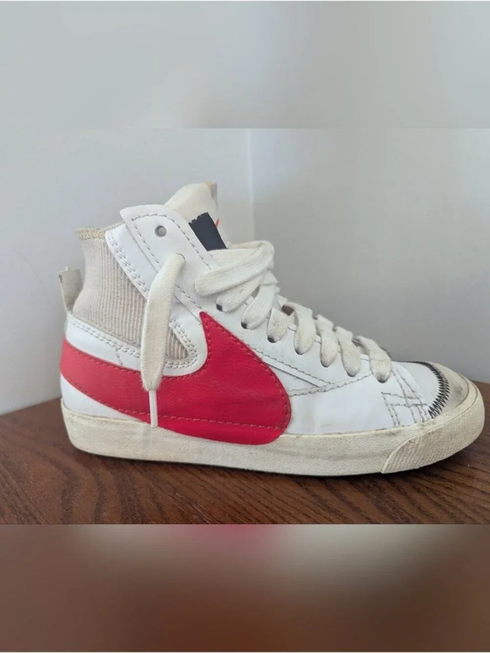 NIKE BLAZER MID '77 JUMBO WHITE/HABANERO RED Sneakers Mens Size 8